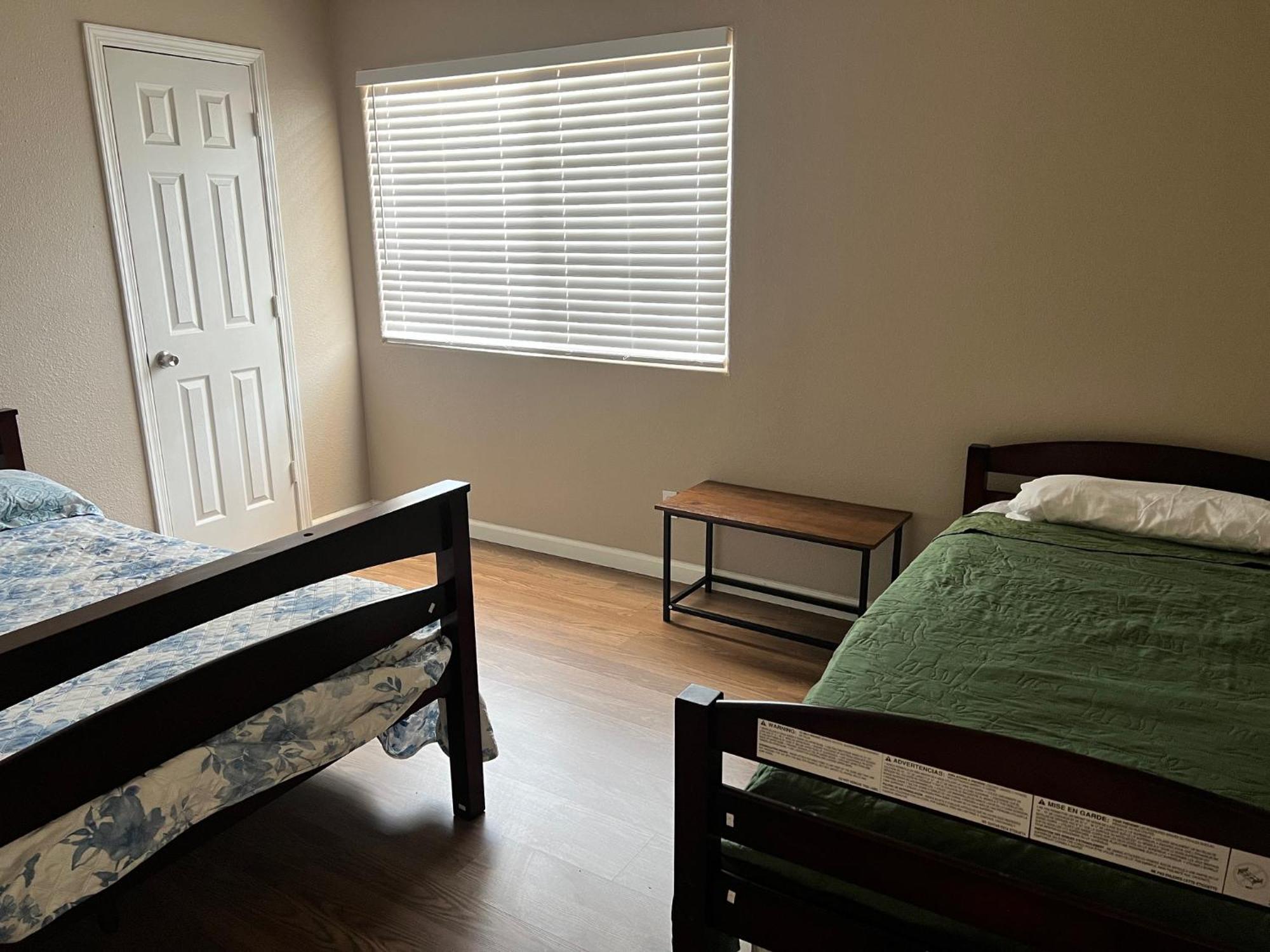 Serene 2Bed 1Bath Condo With Parking Фресно Экстерьер фото