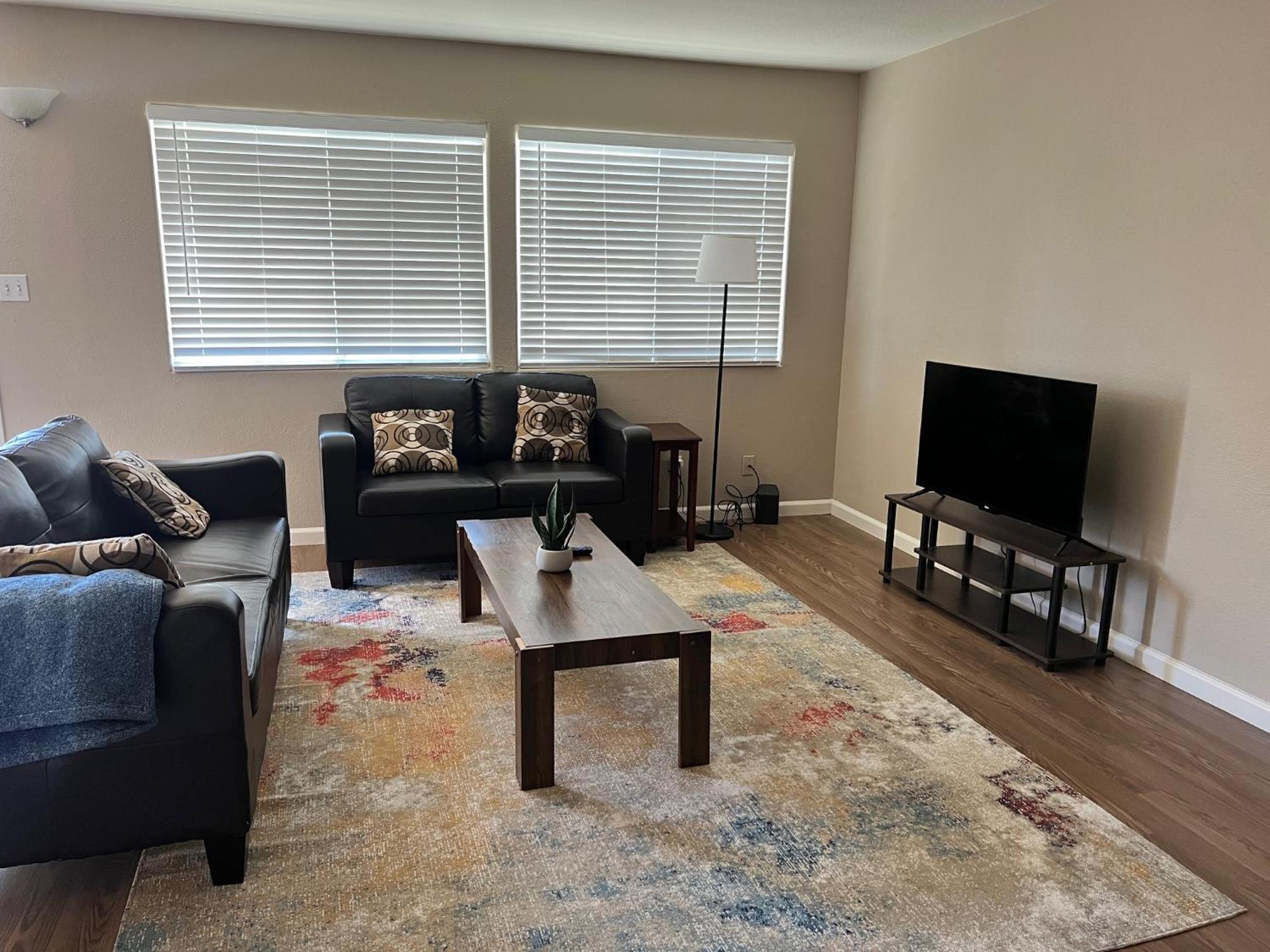 Serene 2Bed 1Bath Condo With Parking Фресно Экстерьер фото